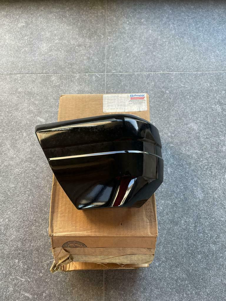 Bout de pare-chocs NEUF de JEEP CHEROKEE XJ, Avant, Jeep, Pare-chocs