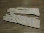 Witte meisjes handschoenen - fijne dameshand, Kinderen en Baby's, Handschoenen, Meisje, Gebruikt, Ophalen of Verzenden