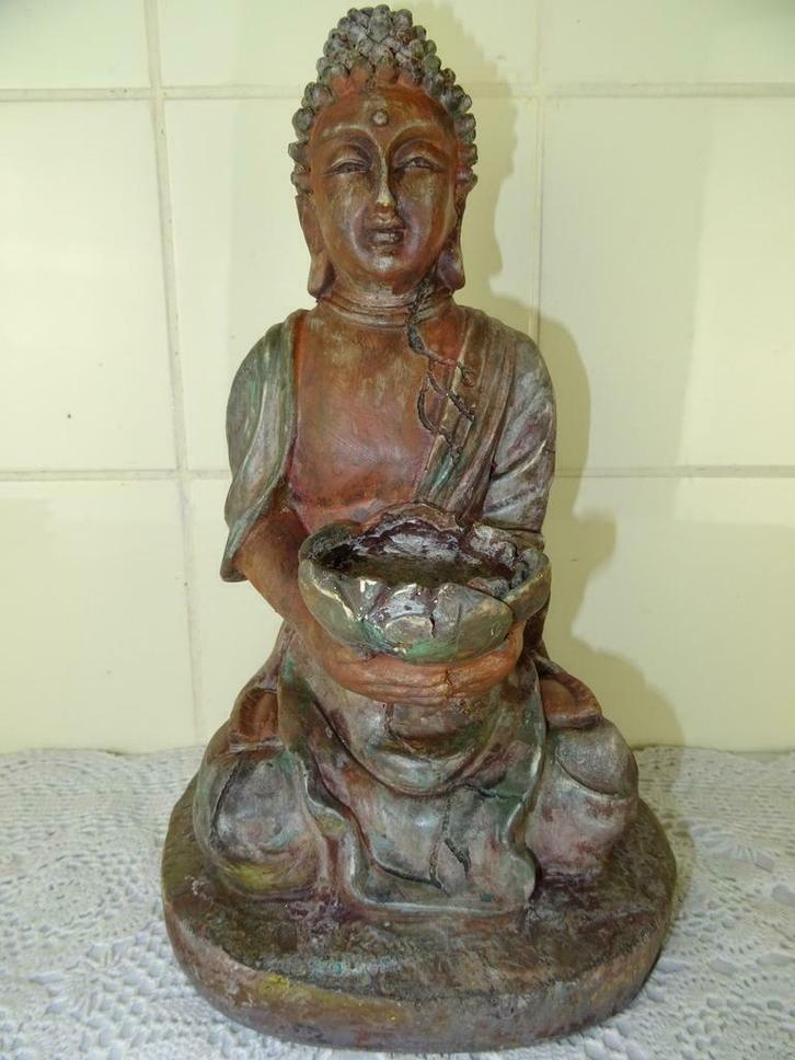 Boeddhabeeld Boeddha zittend met offerschaal curiosa kunst, Huis en Inrichting, Woonaccessoires | Boeddhabeelden, Zo goed als nieuw