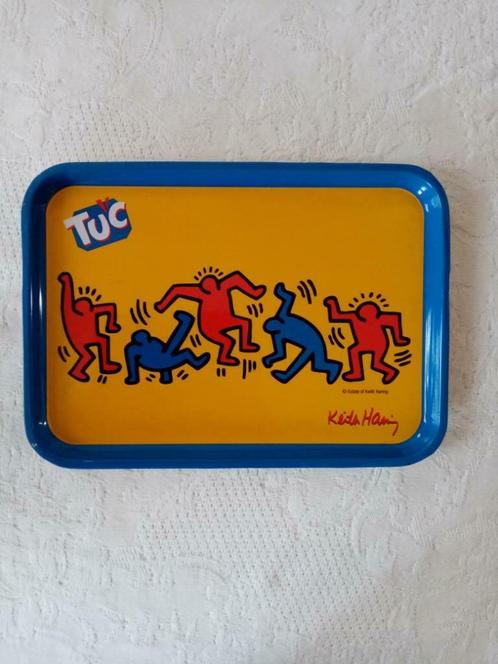 Petit plateu alu émaillé à  biscuit Keith Haring 70s, Antiquités & Art, Curiosités & Brocante, Enlèvement ou Envoi