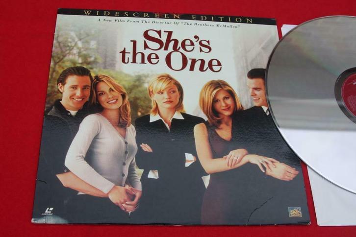 Widescreen Laserdisc film "She's the one" 1 disc, Verzamelen, Film en Tv, Zo goed als nieuw, Film, Overige typen, Ophalen of Verzenden