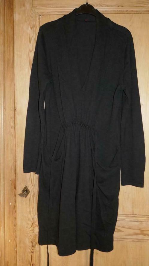 Robe noire, Vêtements | Femmes, Robes, Porté, Taille 38/40 (M), Noir, Longueur genou, Enlèvement ou Envoi
