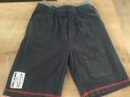 2 jongensshorts maat 146/152, Ophalen of Verzenden, Zo goed als nieuw, Jongen, Broek