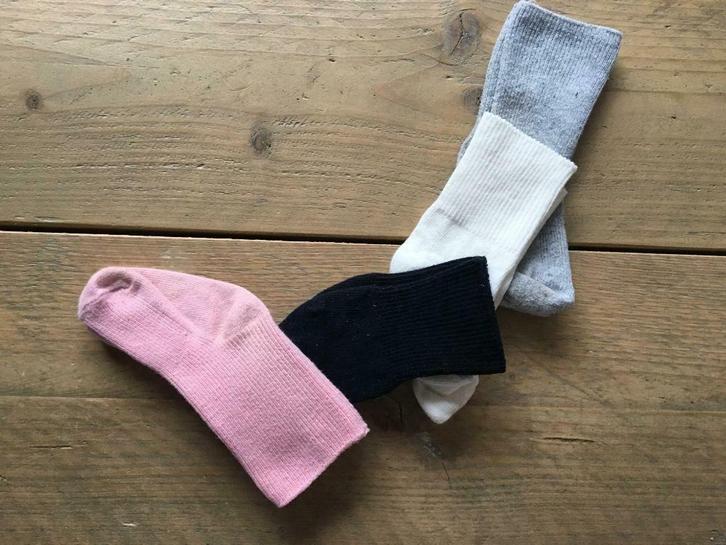 sokjes maatje 86-92 en 23-26: Pusblu, Collegien, Achile..., Kinderen en Baby's, Babykleding | Schoentjes en Sokjes, Zo goed als nieuw