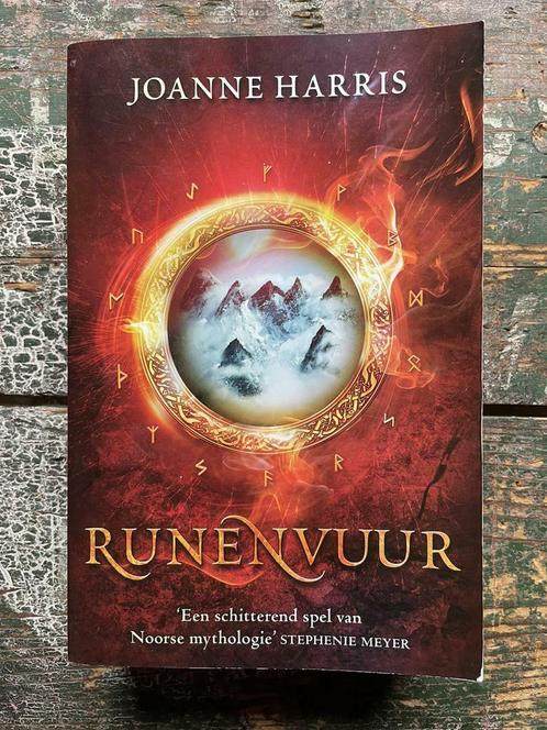 Joanne Harris - Runenvuur, Livres, Livres pour enfants | Jeunesse | 13 ans et plus, Comme neuf, Enlèvement