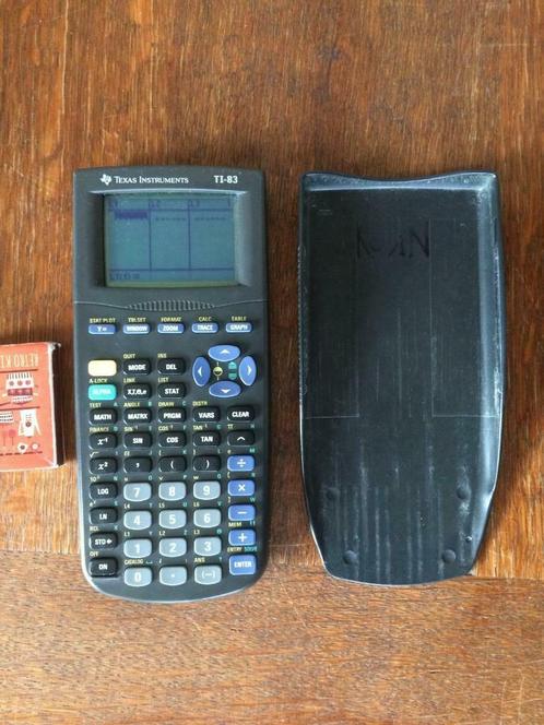 ② 3 calculatrices graphiques Texas Instruments TI-83 — Fournitures scolaires  — 2ememain
