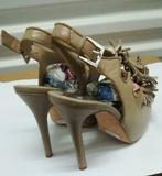 332A * Karen MILLEN -sexy grijze leren sandalen (38), Kleding | Dames, Ophalen of Verzenden, Gedragen, Pumps