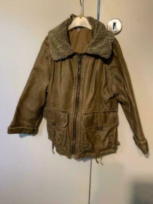 Veste pour enfant - imitation cuir et col fourrure, Enfants & Bébés, Vêtements enfant | Taille 116, Comme neuf, Garçon, Manteau