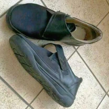 A voir belle Basket pointure 42, 5/43 légère confortable, Autre, Sneakers et Baskets, Enlèvement, Porté