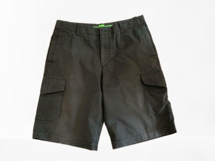 Hugo Boss bermuda, short  -  FR 48, Kleding | Heren, Broeken en Pantalons, Zo goed als nieuw, Maat 48/50 (M), Groen, Verzenden