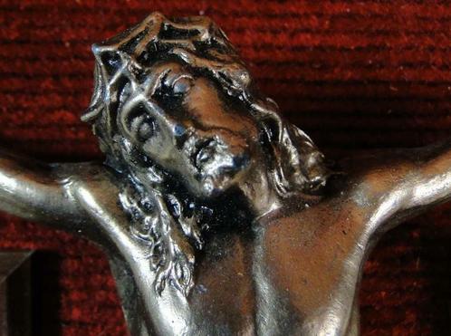 crucifix -  Versierd kruis met bronzen corpus, Antiquités & Art, Antiquités | Objets religieux, Enlèvement ou Envoi
