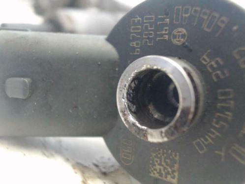 injecteur  psa  0445110239, Auto-onderdelen, Motor en Toebehoren, Citroën, Fiat, Ford, Mazda, Peugeot, Suzuki, Gebruikt, Ophalen