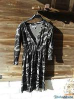 halflange zwart/grijze jurk - sutherland -the sting- XXS, Vêtements | Femmes, Noir, Enlèvement ou Envoi, Neuf