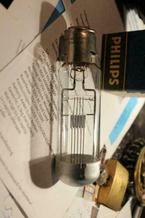 Projectorlampen Osram, Sylvania, Philips 1000W., Verzamelen, Foto-apparatuur en Filmapparatuur, Projector, 1960 tot 1980, Ophalen of Verzenden