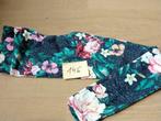 Garcia jeans: legging met bloemen en witte strepen mt 146, Kinderen en Baby's, Broek, Gebruikt, Meisje, Ophalen of Verzenden