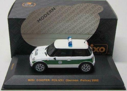 1:43 Ixo MOC057 New Mini Cooper Polizei Politie, Hobby en Vrije tijd, Modelbouw | Auto's en Voertuigen, Zo goed als nieuw, Auto