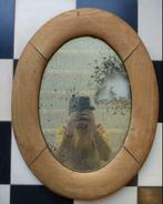 antieke ovale spiegel in zware houten kader, ontstoken, Ophalen of Verzenden