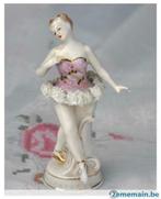 statuette ballerine  en porcelaine et dentelle n°2, Antiquités & Art, Enlèvement ou Envoi