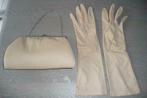 Handtas voor suitekledij beige + handschoenen, Ophalen of Verzenden, Zo goed als nieuw, Beige, Avondtasje
