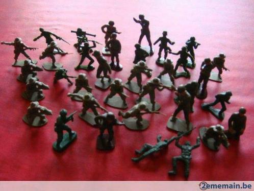 35 figurines diverses. Plastique . Militaires"Vintage"., Collections, Collections Autre, Utilisé, Enlèvement ou Envoi