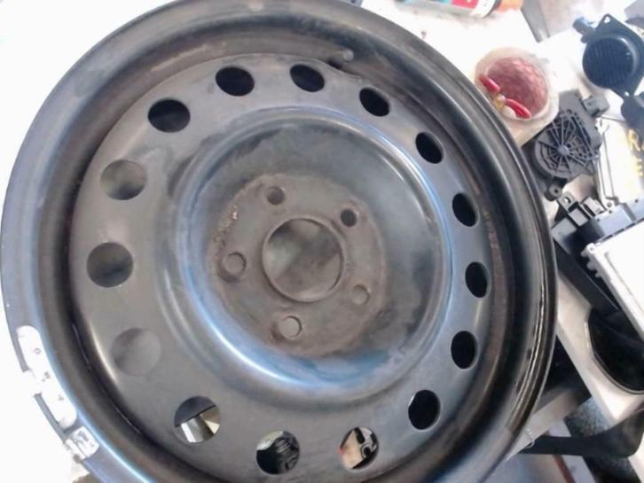 Jante  kia SPORTAGE 6j 1/2 5 trous 16 pouces, Auto-onderdelen, Dashboard en Schakelaars, Kia, Gebruikt, Ophalen of Verzenden