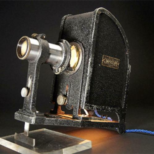 Aero Cinescope projector-D.I.P-Gand-2017064, Antiquités & Art, Curiosités & Brocante, Enlèvement