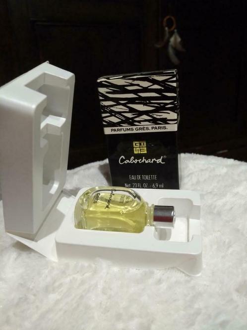 Vintage miniatuur Cabochard de Grès Eau de Toilette 6.9ml, Verzamelen, Parfumverzamelingen, Nieuw, Miniatuur, Gevuld, Ophalen of Verzenden