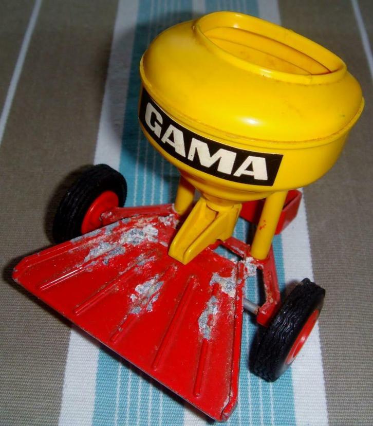 Épandeur à engrais (Vicon Spreader), GAMA, réf. 003, 1/43, Verzamelen, Poppetjes en Figuurtjes, Gebruikt, Ophalen of Verzenden