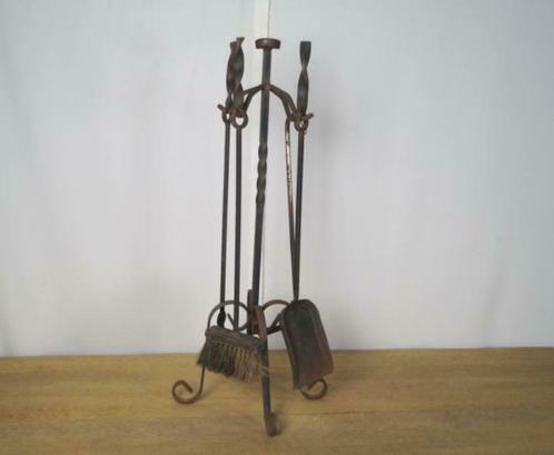Antieke haardstel in vol smeedijzer H 76cm, Antiquités & Art, Antiquités | Outils & Instruments, Enlèvement ou Envoi