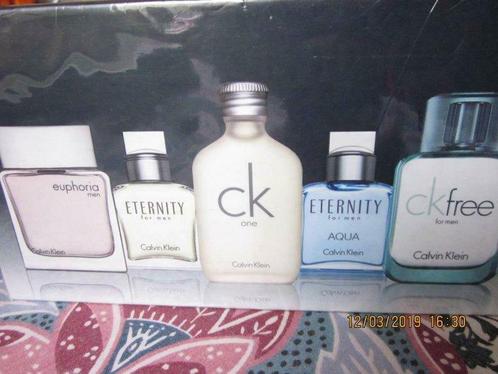 calvin klein deluxe travel collection for men - 5miniflesjes, Verzamelen, Parfumverzamelingen, Nieuw, Miniatuur, Gevuld, Ophalen of Verzenden
