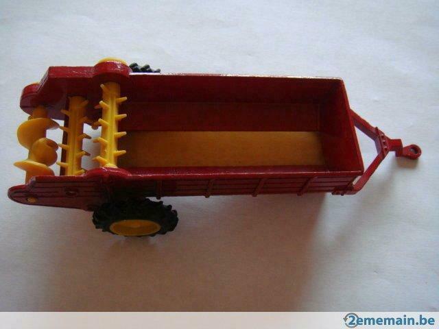 Remorque agricole métal. "Manure Spreader Vintage". N 2., Hobby & Loisirs créatifs, Modélisme | Autre, Utilisé, Enlèvement ou Envoi