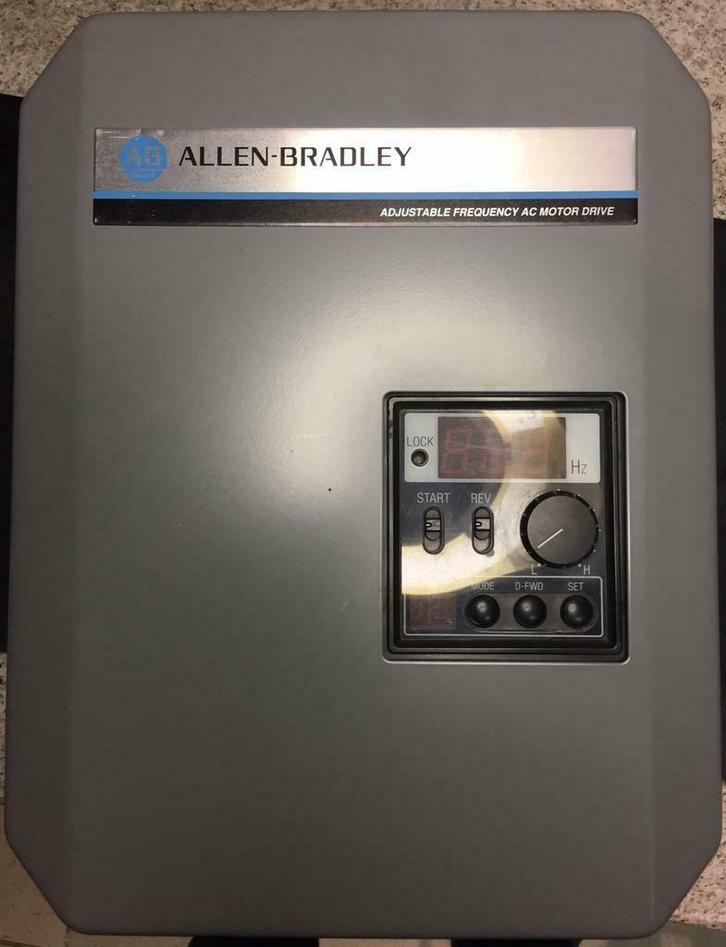 ✅ Frequentieregelaar ALLEN-BRADLEY  3,2 KW ✅, Doe-het-zelf en Bouw, Draaibanken, Ophalen of Verzenden