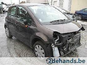 Renault modus ongevalwagen REF 71251