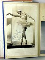 [Ballet] Alexandra Danilova 1945 Met o.a Gesigneerde foto, Antiek en Kunst, Ophalen of Verzenden