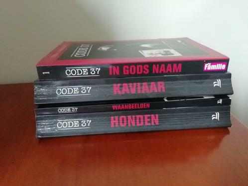 4 boeken Code 37, Livres, Livres Autre, Utilisé, Enlèvement ou Envoi