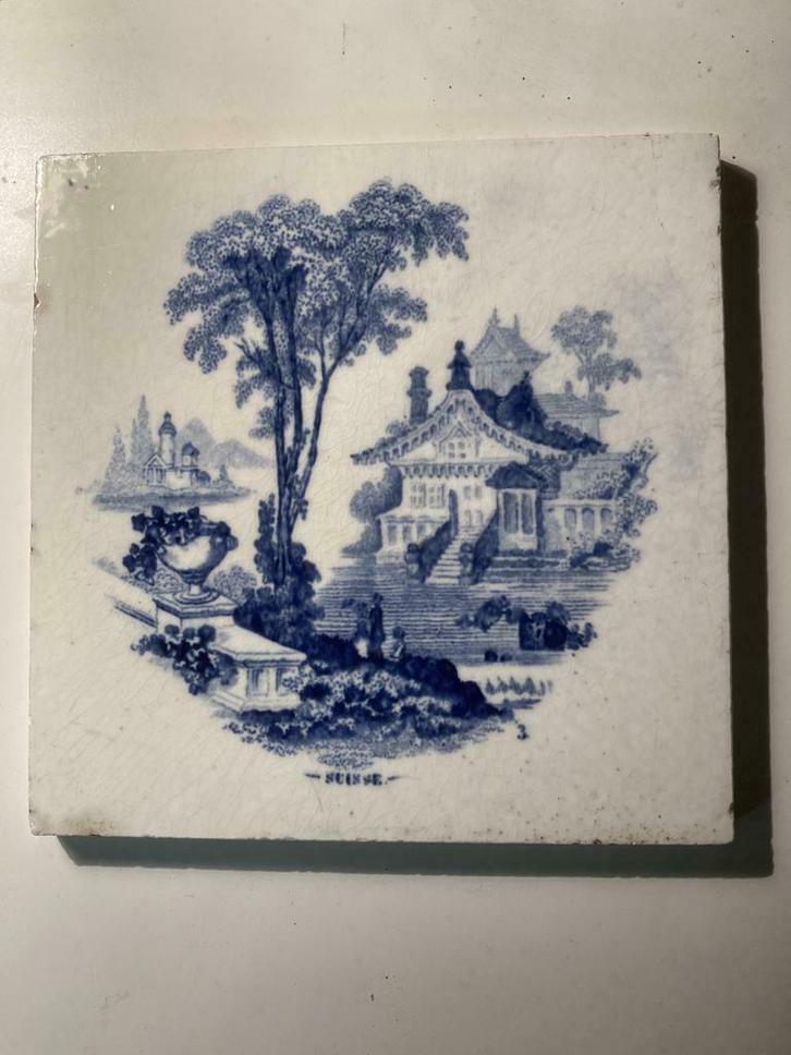 Oude/antieke Delfts Blauwe wandtegel “Suisse”, Antiek en Kunst, Antiek | Wandborden en Tegels, Ophalen