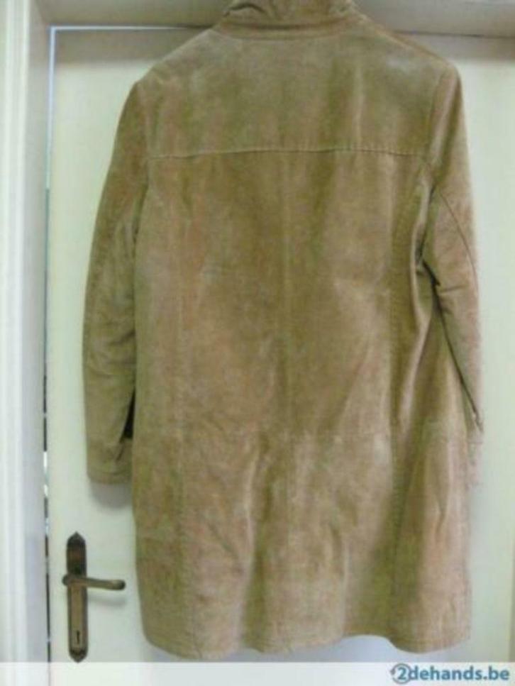 Lange jas in suède (NIEUW), Kleding | Dames, Jassen | Winter, Nieuw, Maat 46/48 (XL) of groter, Bruin, Ophalen of Verzenden