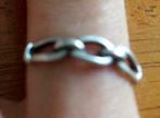 Zilverkleurige ring voor vrouwen, Ophalen of Verzenden, Dame, Zo goed als nieuw, IJzer of Staal