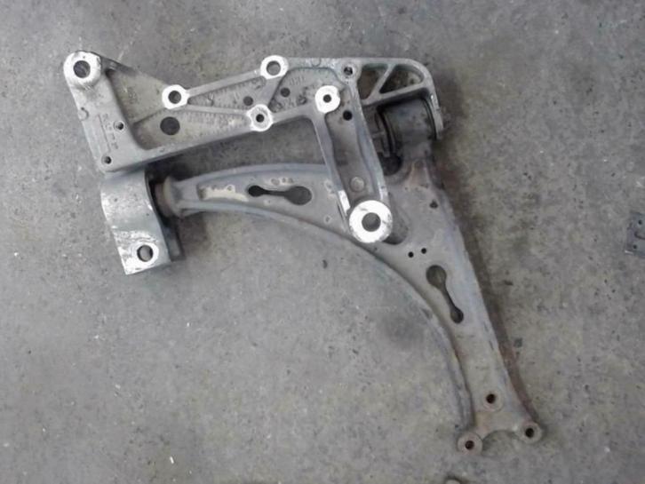 driehoek rechts voor Audi A3 8p, Auto-onderdelen, Remmen en Aandrijving, Audi, Gebruikt, Ophalen of Verzenden