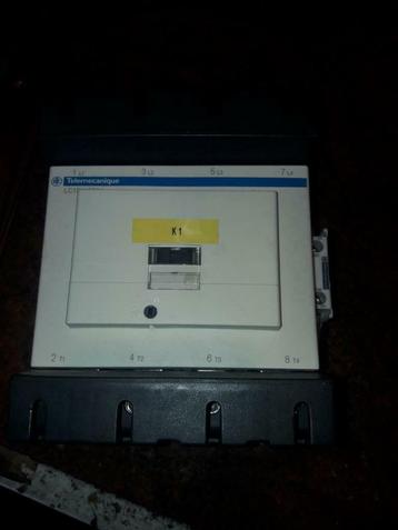 Telemecanique relais 3 fase 250A 4 polig beschikbaar voor biedingen