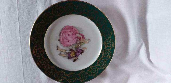 Assiette porcelaine gloria fine, Antiquités & Art, Curiosités & Brocante, Enlèvement ou Envoi