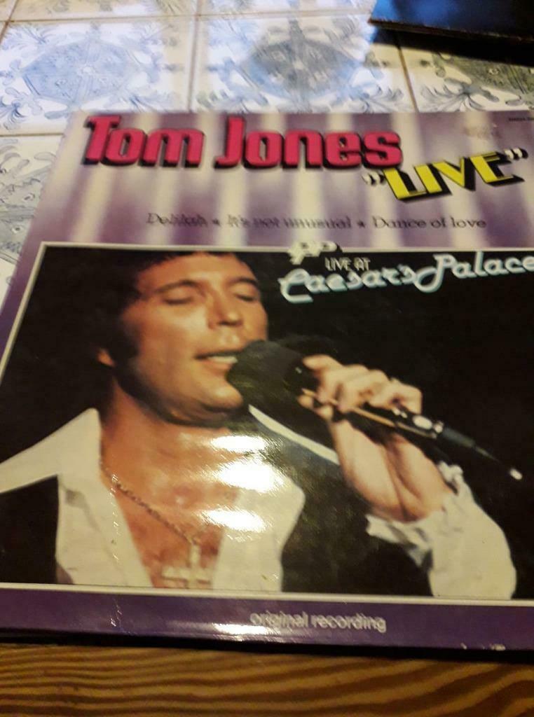Disque vynil TOM JONES LIVE, Enlèvement, Utilisé, Dance