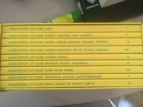 LOUIS VUITTON CITY GUIDE BOX doos 9 gidsen collectie 200, Verzamelen, Complete verzamelingen en Collecties, Ophalen of Verzenden