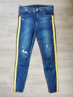 Skinny jeans Bershka, Vêtements | Femmes, Jeans, Comme neuf, Bleu, W28 - W29 (confection 36), Enlèvement ou Envoi