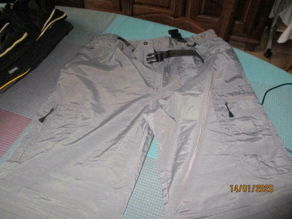 PANTALON ET SHORT DE SPORT HOMME GRIS. KARRIMOR. L, Enlèvement ou Envoi, Comme neuf, Taille 52/54 (L), Gris