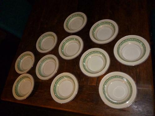 11 borden Portland Pottery Regal Works Cobridge England, Huis en Inrichting, Keuken | Servies, Gebruikt, Bord(en), Ophalen of Verzenden