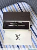 Louis Vuitton charm pen palladium, Verzenden