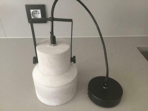 Hanglamp chinon beton grijs, Huis en Inrichting, Lampen | Hanglampen, Zo goed als nieuw, Ophalen of Verzenden