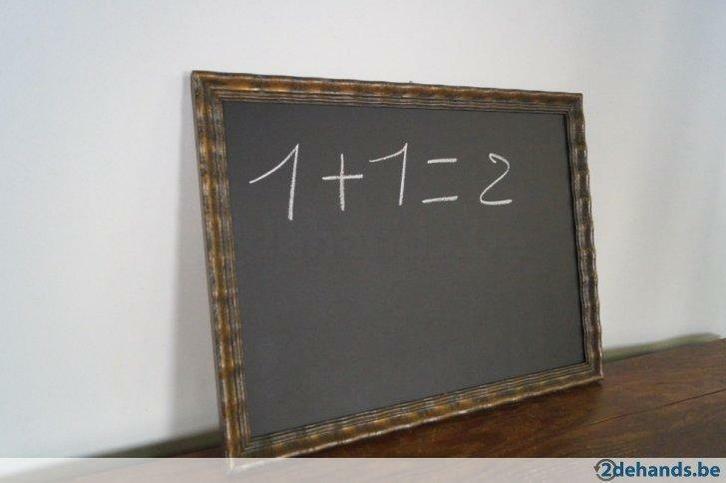 Oud krijtbord met goud gepatineerde kader L 51cm B 39cm, Antiek en Kunst, Antiek | Meubels | Stoelen en Sofa's