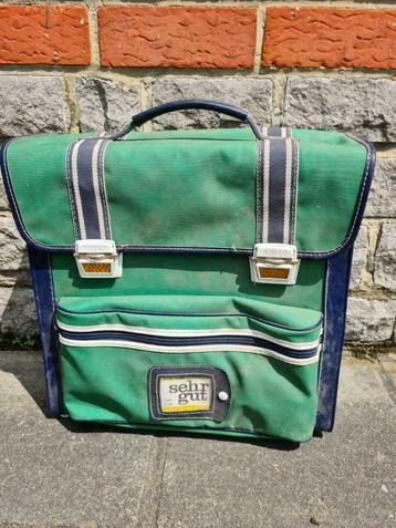 Amigo schooltas oude collectie beschikbaar voor biedingen